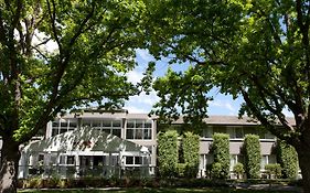 Forrest Hotel & Apartments